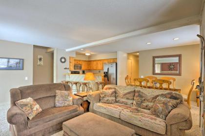 Cozy Alpine Condo with Fireplace Less Than 1 Mi to Ski Lifts - image 5