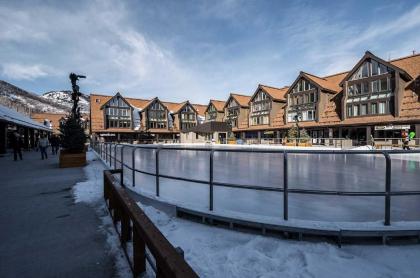 Ski-In and Ski-Out Resort Condo with Gas Fireplace! - image 20