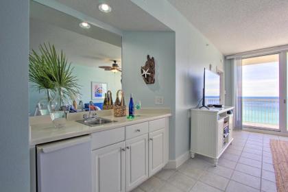 9th-Floor Beach Condo at Majestic Beach Resort! - image 4