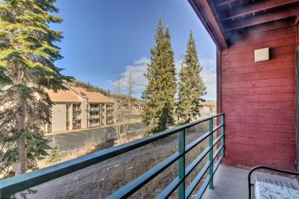 Mountainside Paradise Ski-In and Ski-Out Resort Condo - image 14