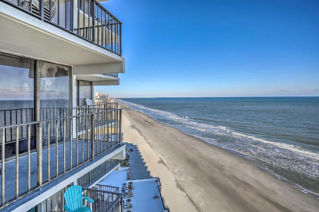 Oceanfront Oasis with Deck and Resort Beach Access! - image 6