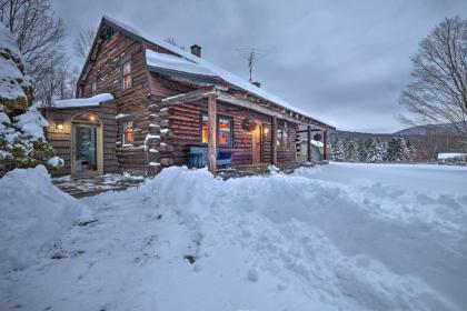 Hancock Log Cabin Retreat 2 Miles to Jiminy Peak! - image 2