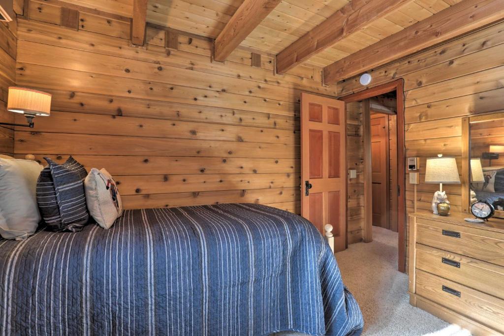 Idyllic Northstar Cabin with Shuttle 2 Mi to Resort! - image 4