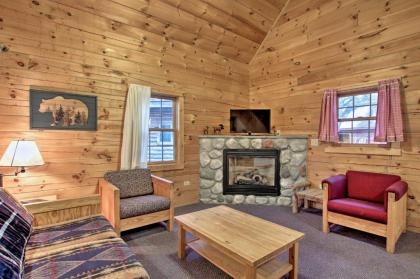 Cozy Retreat with Porch and Double JJ Resort Access! - image 1