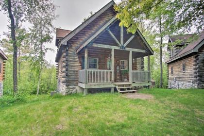 Cozy Retreat with Porch and Double JJ Resort Access! - image 14