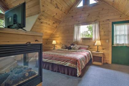 Cozy Retreat with Porch and Double JJ Resort Access! - image 19