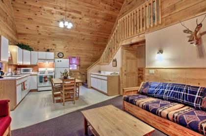 Cozy Retreat with Porch and Double JJ Resort Access! - image 5