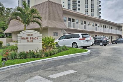 Oceanfront Miami Beach Condo with Resort Pool Access - image 11