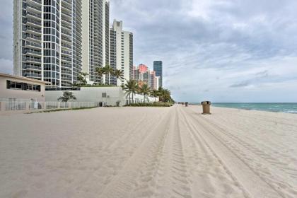 Oceanfront Miami Beach Condo with Resort Pool Access - image 3