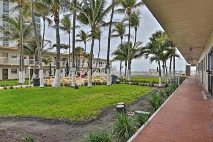 Oceanfront Miami Beach Condo with Resort Pool Access - image 6