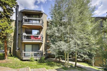 Chic Breckenridge Condo with New Luxe Furnishings! - image 19