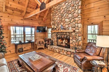 Private Sapphire Valley Resort Cabin with MTN Views! - image 9