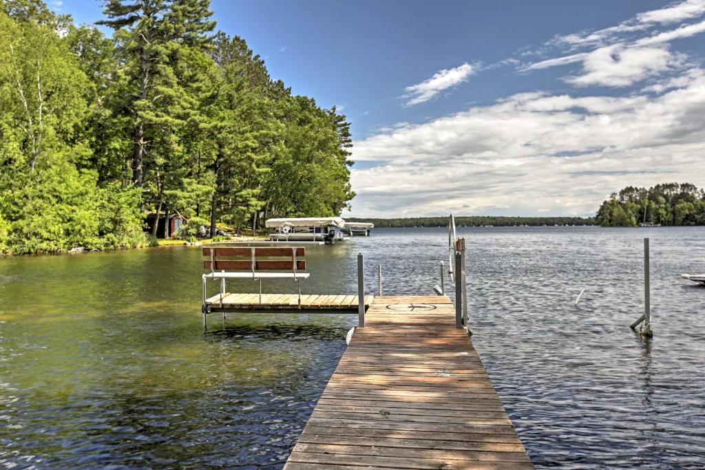 Hayward Cabin on Grindstone Lake Bring Your Boat! - main image