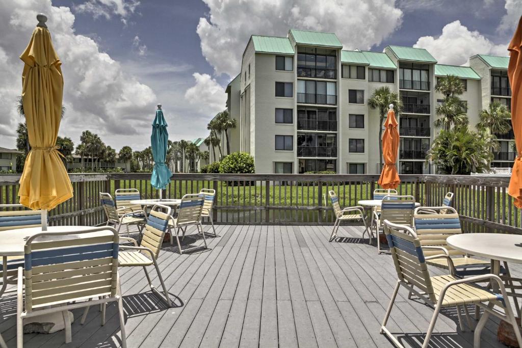 Updated Ocean Village Resort Condo with Beach Access - image 3