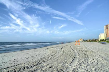 Myrtle Beach Condo with Ocean View and Resort Amenities - image 15