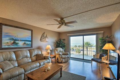 Resort Condo with Balcony - Walk to Madeira Beach! - image 19