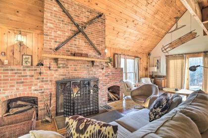 Secluded Upscale Cabin - Near Jay Peak Resort - image 1