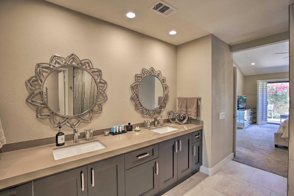 Luxury Remodeled Palm Desert Resort Condo! - image 3