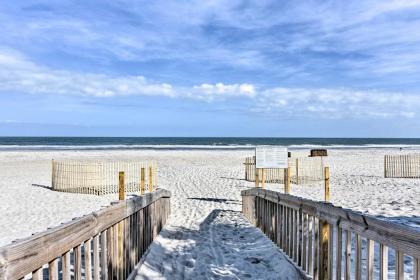 Upscale Resort Condo Walk to Shore and Restaurants! - image 6