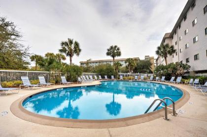 Walk to Beach from Hilton Head Condo with Resort Pool - image 15