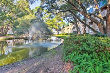 Family Retreat with Resort Amenities Walk to Beach! - image 15