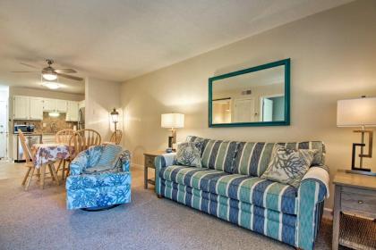 Family Retreat with Resort Amenities Walk to Beach! - image 20