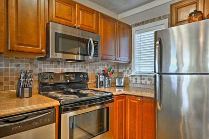 Hilton Head Resort Condo with Balcony and Beach Access - image 14