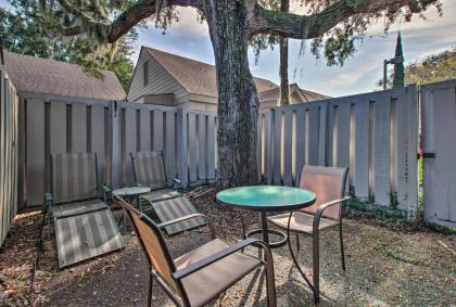 Pet-Friendly Resort Villa with Fenced Yard and BBQ! - image 8