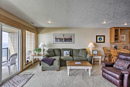 Resort-Style Lincoln Beach Condo with Balcony and View! - image 6