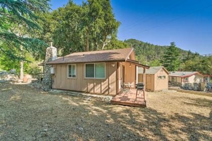 Cozy Cottage with Grill - 5mi to Mt Baldy Resort - image 12