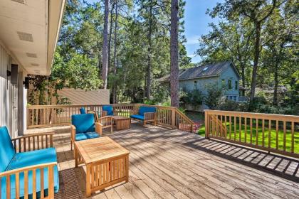 Sea Pines Resort Escape with Deck Less Than 3 Mi to Beach! - image 1