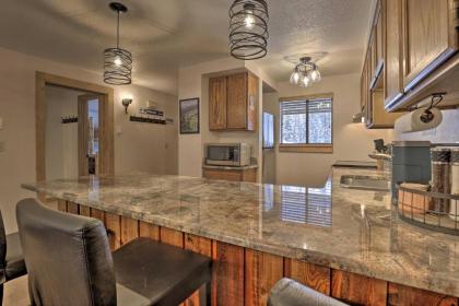 Cozy Ski Condo with Hot Tubs 3 Mi to WP Resort! - image 11