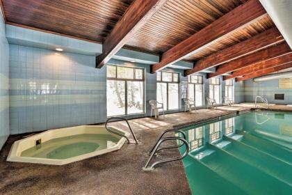 Cozy Ski Condo with Hot Tubs 3 Mi to WP Resort! - image 16