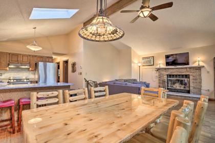 Kid-Friendly Lake Ariel Cabin with Resort Amenities! - image 8