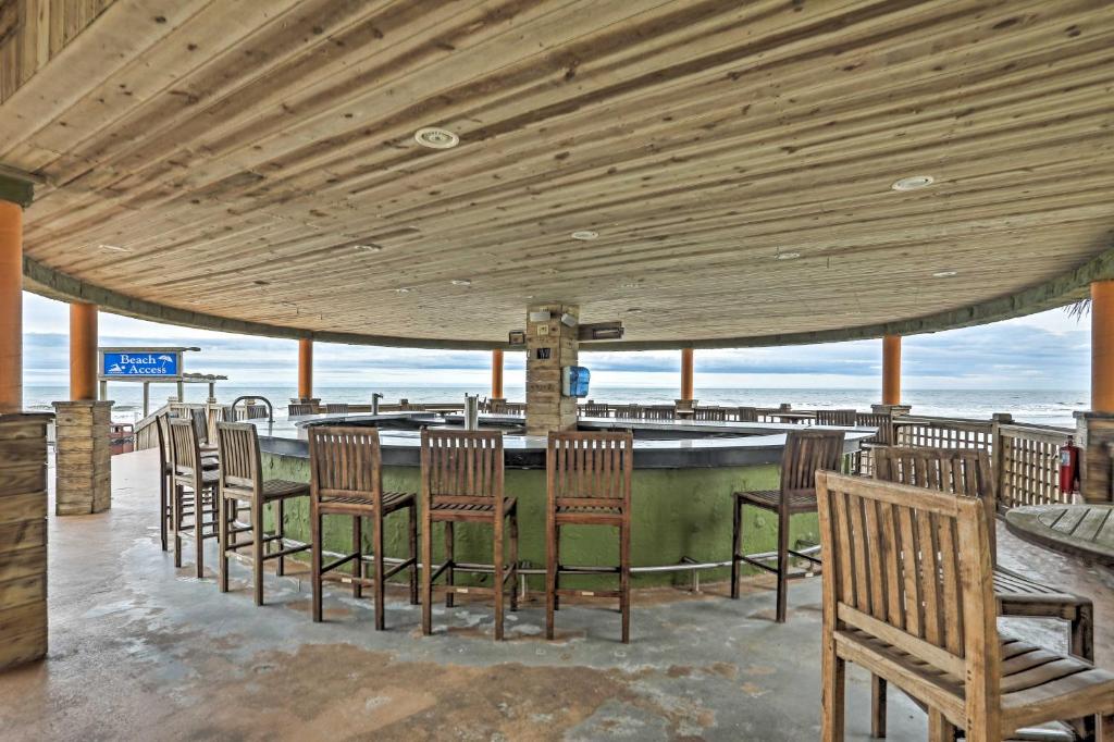 Beachfront Condo with Resort Amenities and Boardwalk! - image 5