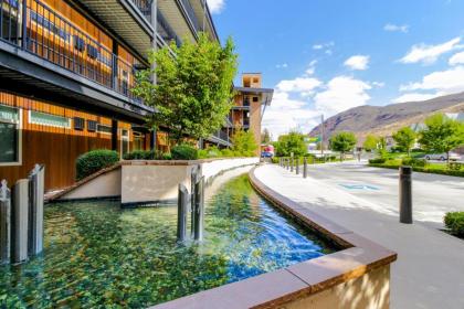 Chelan Resort Suites: Water Sunset (#303) - image 14