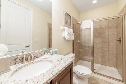 Immaculate Home with Water Park Access near Disney - 7645W - image 17