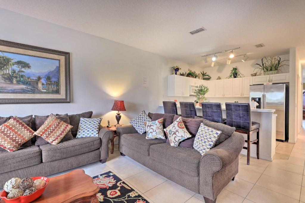 Condo with Resort Amenities - 5 Mi to Disney! - image 5