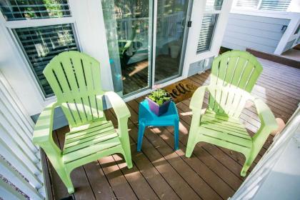 Lakefront Property Studio with Private Porch #39 at Long Cove Resort - image 1