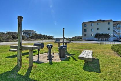 Emerald Isle Resort-Style Condo Walk to Beaches! - image 20