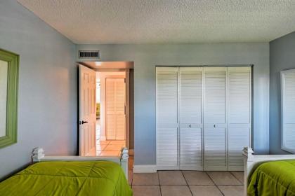 Marco Island Beach Nook with Resort Amenities! - image 19