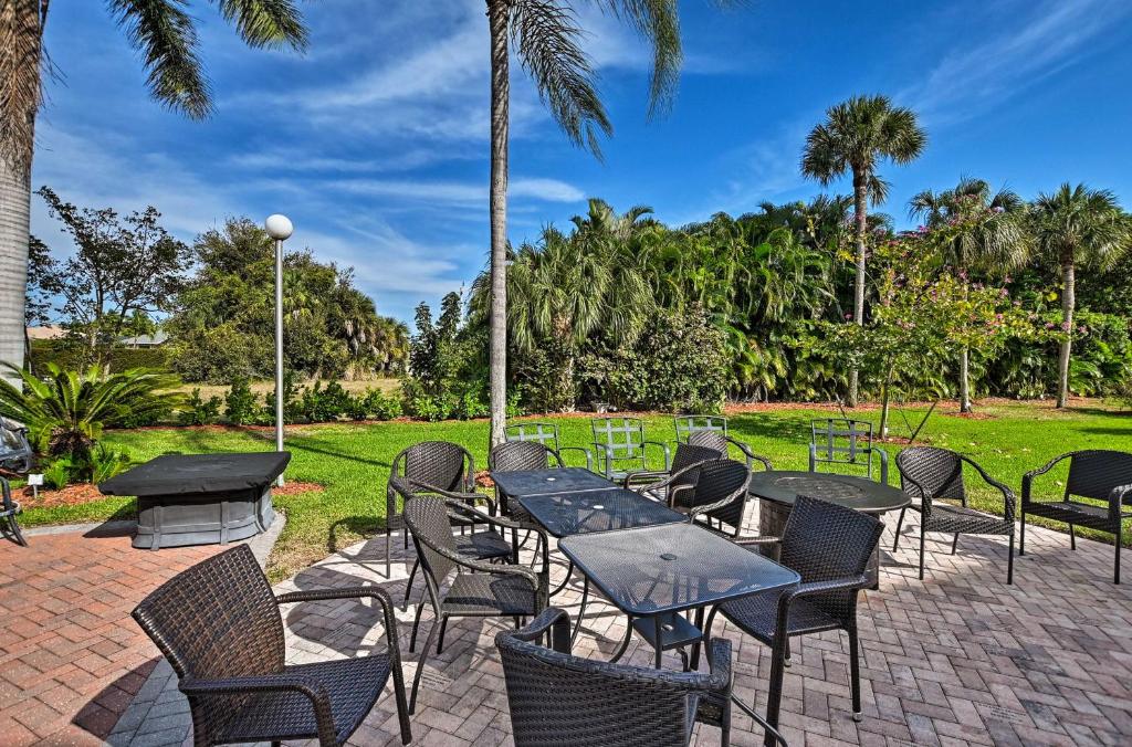 Marco Island Beach Nook with Resort Amenities! - image 3