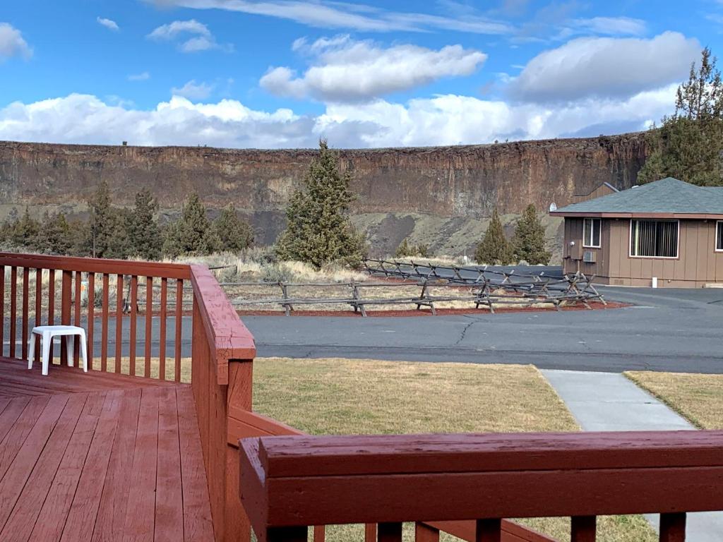 Smith Rock Resort - image 6