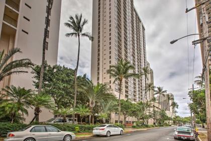 Resort Condo with Views 1 Block to Beach and Zoo! - image 10