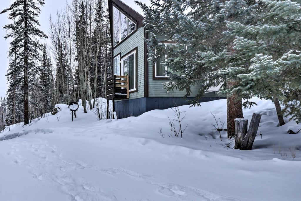 Mountain Cabin about 15 Mi to Breck Ski Resort - image 2