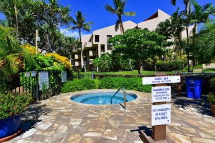 Resort Condo 1 Block to Kamaole Beach Park 3! - image 9