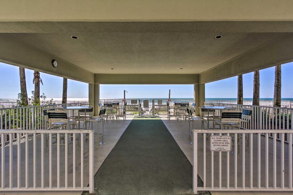 9th-Floor Gulfview Condo at Coral Reef Resort - image 6