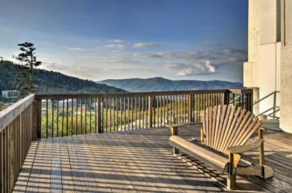 Cozy Retreat Less Than 4 Mi to Sugar Mountain Resort! - image 8