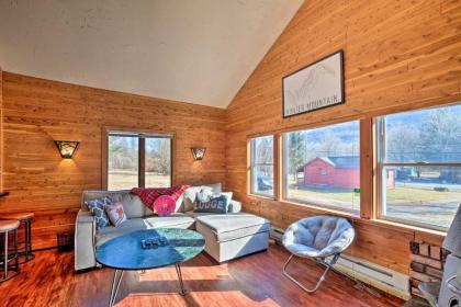 Modern Hunter Mountain Home 1 Mile from Resort! - image 6