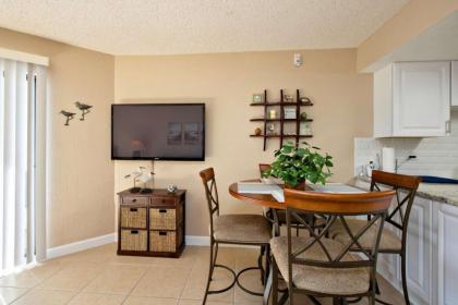 Sunglow Resort Condo Unit #405 - image 9